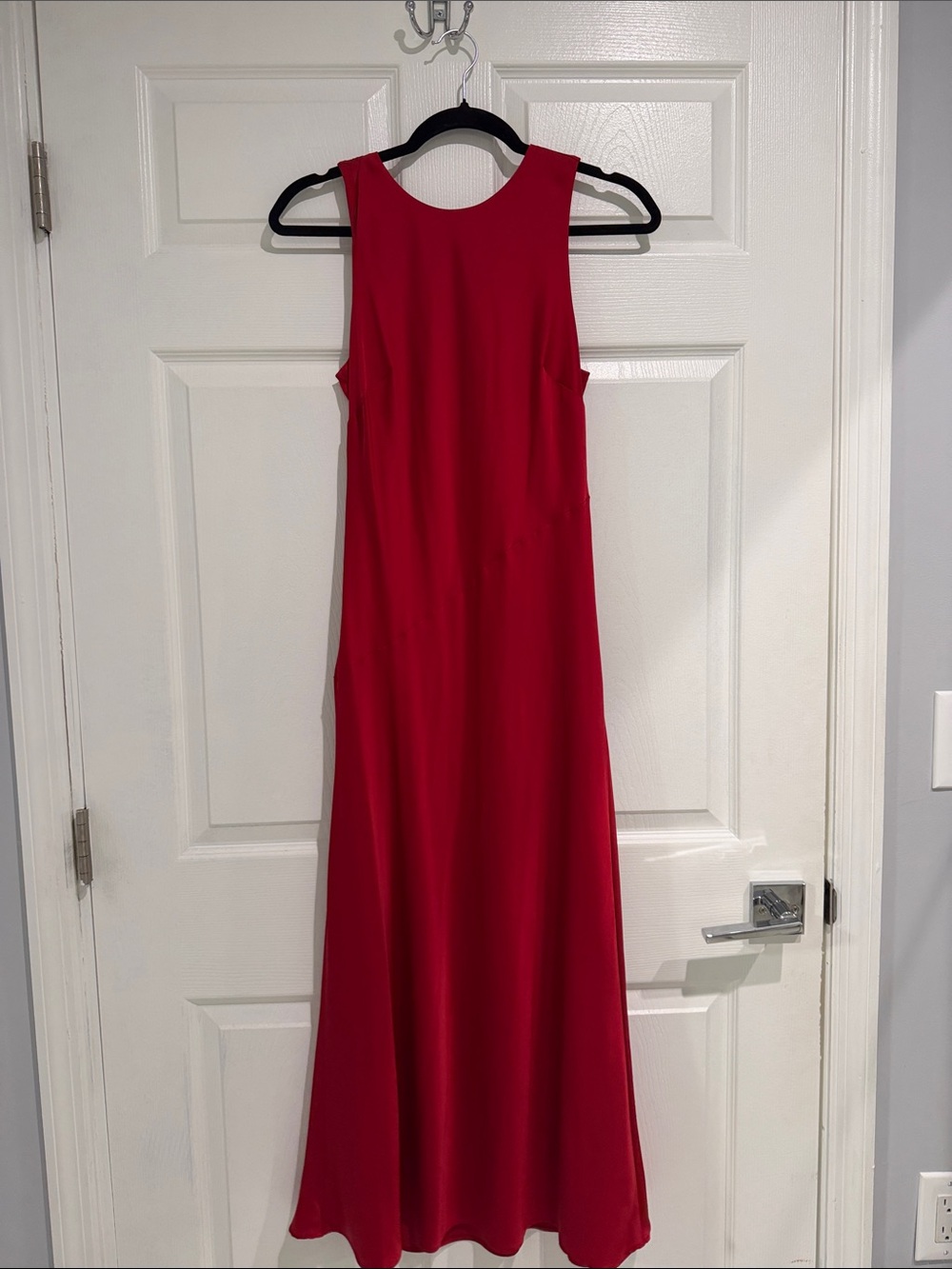 Express Red Sleeveless Maxi Dress - Elegant Floor-Length Silhouette